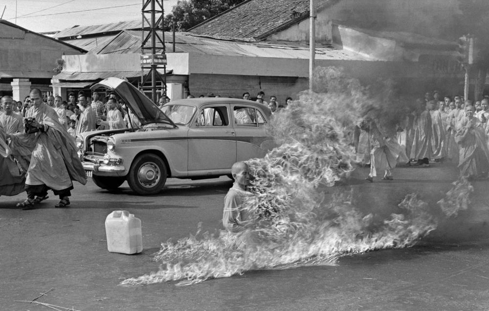 Thích_Quảng_Đức_self-immolation.jpg