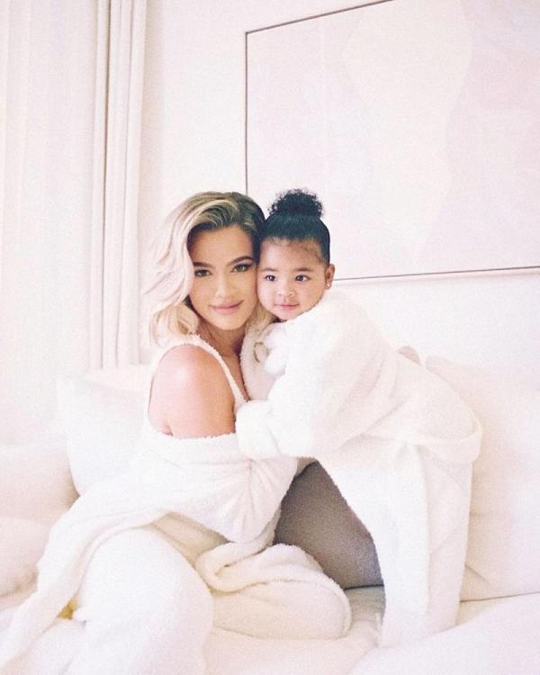 Khloe-Kardashian-Her-Daughter-True-Adorable-Matching-Moments-Over-Years-0005.jpg